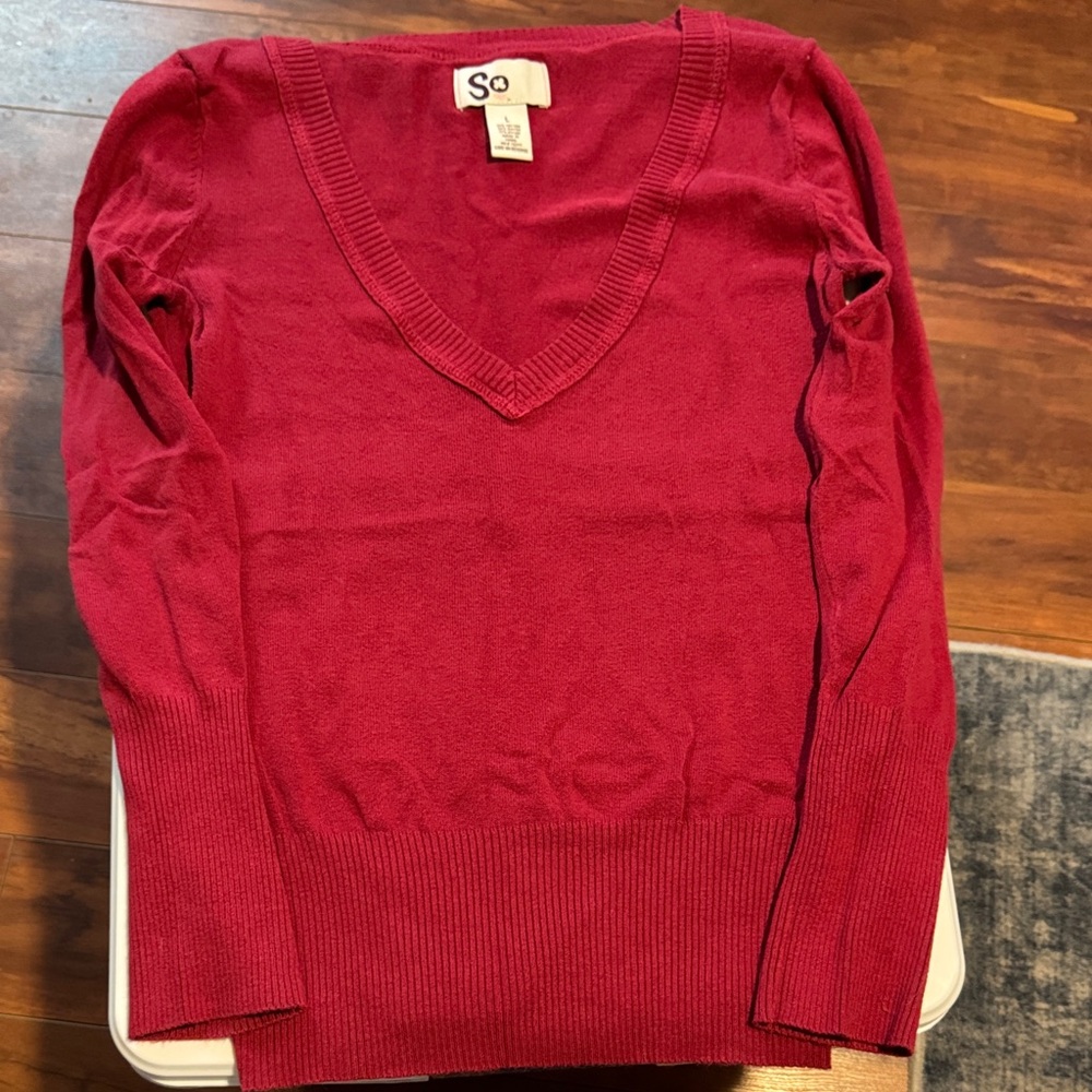 SO Women's V-Neck Sweater